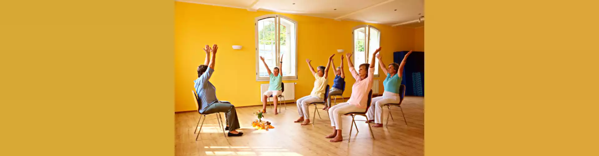 Yoga en silla y Qigong - ¡Siéntate o ponte de pie!