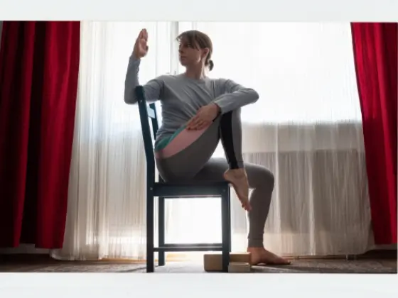 Yoga trên ghế cho mọi người