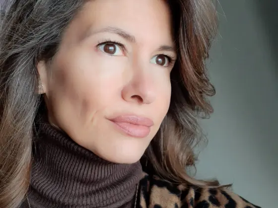 Cassaundra Paolini,
Health & Wellness, Spirituality, Health & Wellness, Health & Wellness, Health & Wellness, Personal Development & Coaching, Yoga, Personal Development & Coaching, Spirituality
Expert at 차크라를 열고 치유하고 활성화하는 4가지 요가 수업